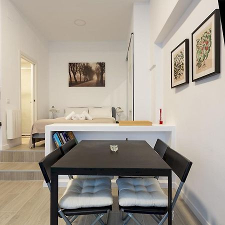 1 Bedroom 1 Bathroom Furnished - Av De America - Studio - Mintystay Мадрид Экстерьер фото