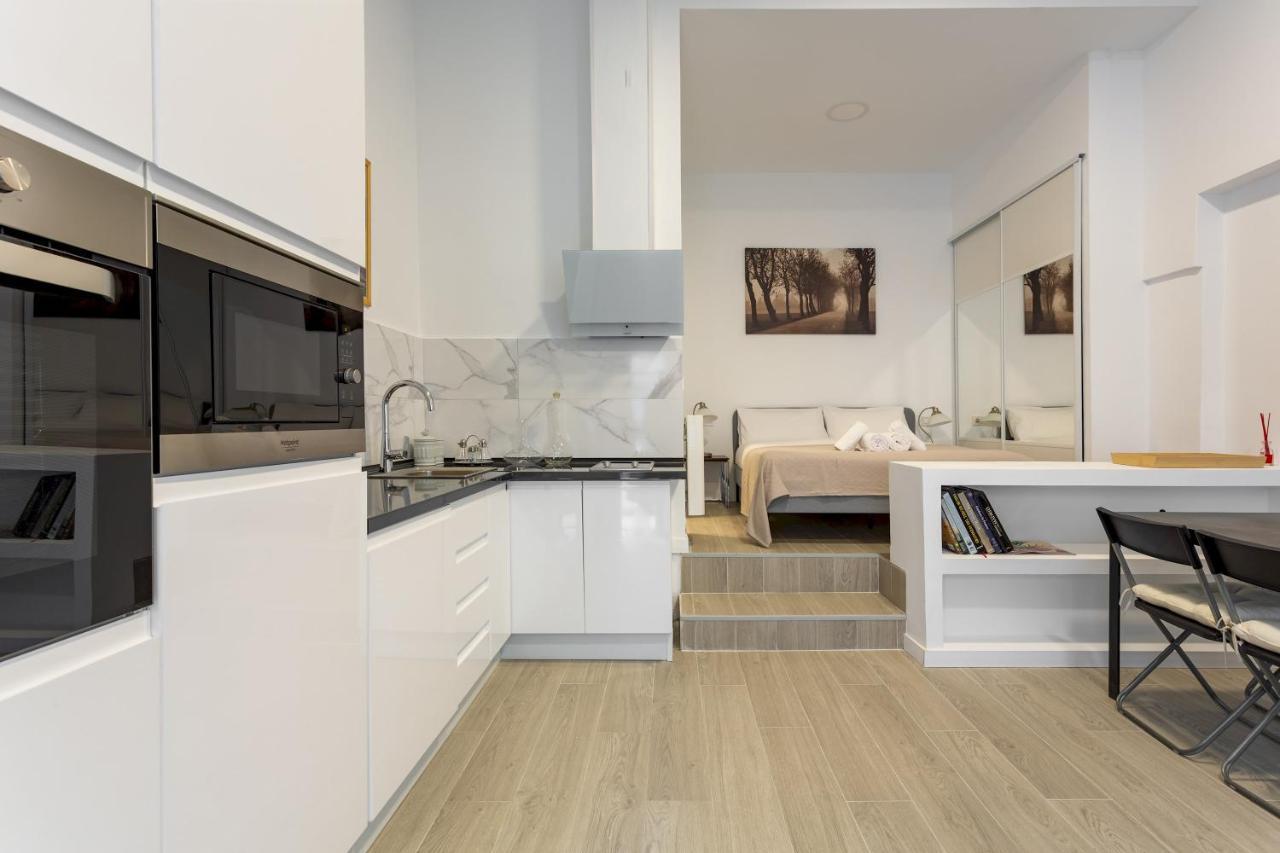1 Bedroom 1 Bathroom Furnished - Av De America - Studio - Mintystay Мадрид Экстерьер фото