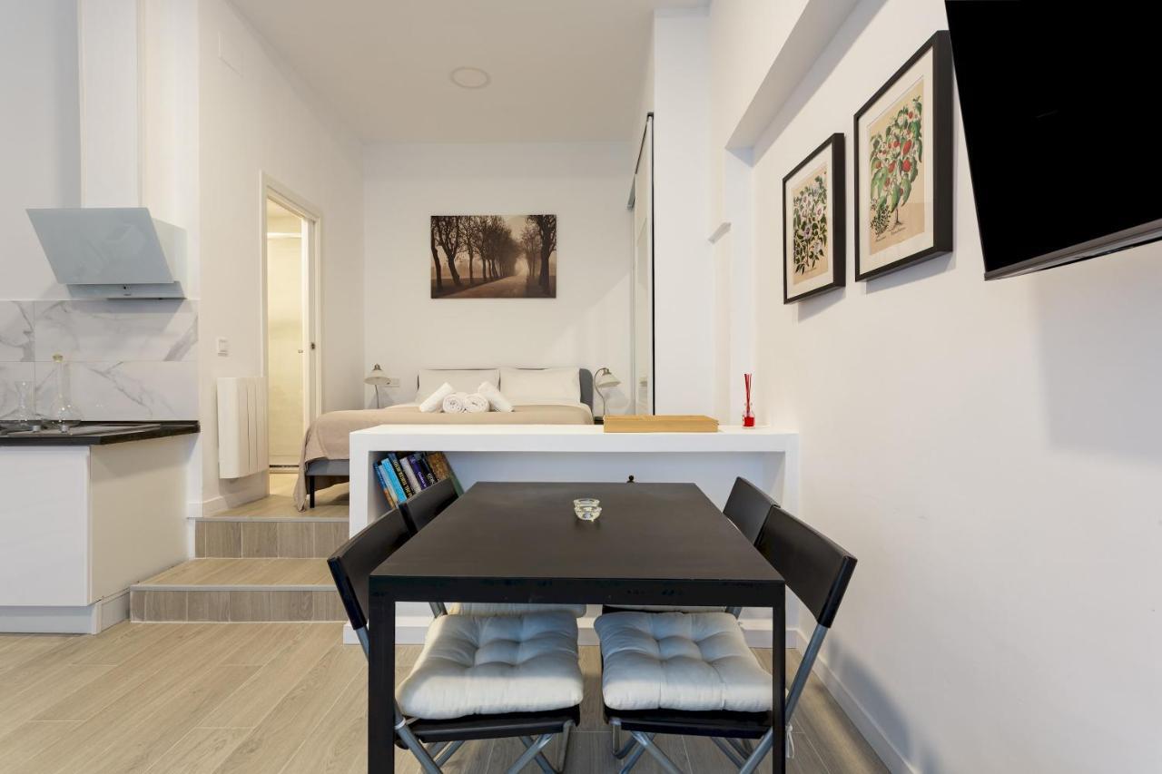 1 Bedroom 1 Bathroom Furnished - Av De America - Studio - Mintystay Мадрид Экстерьер фото